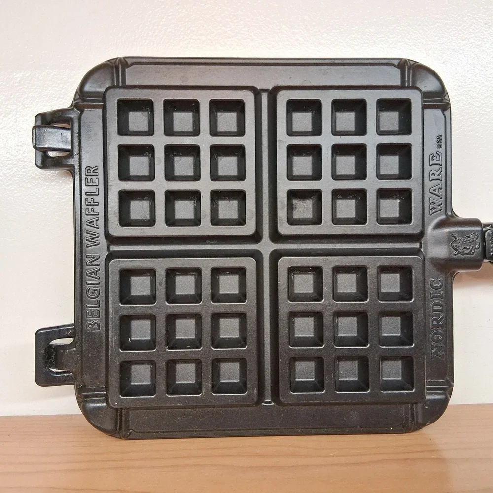 Nordic Ware Belgian Waffler Cast Aluminum‎ Stove Top Waffle Iron USA Made